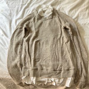 Preppy sweater with white collar